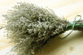 Wormwood removes parasites