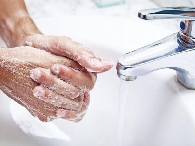 Wash hands during deworming